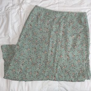 Brandy Melville skirt